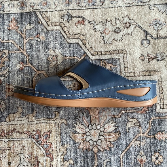 FUDYNMALC Women’s Sandals - Picture 3 of 4